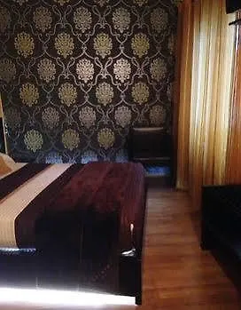 El Palacio 2* Lalín